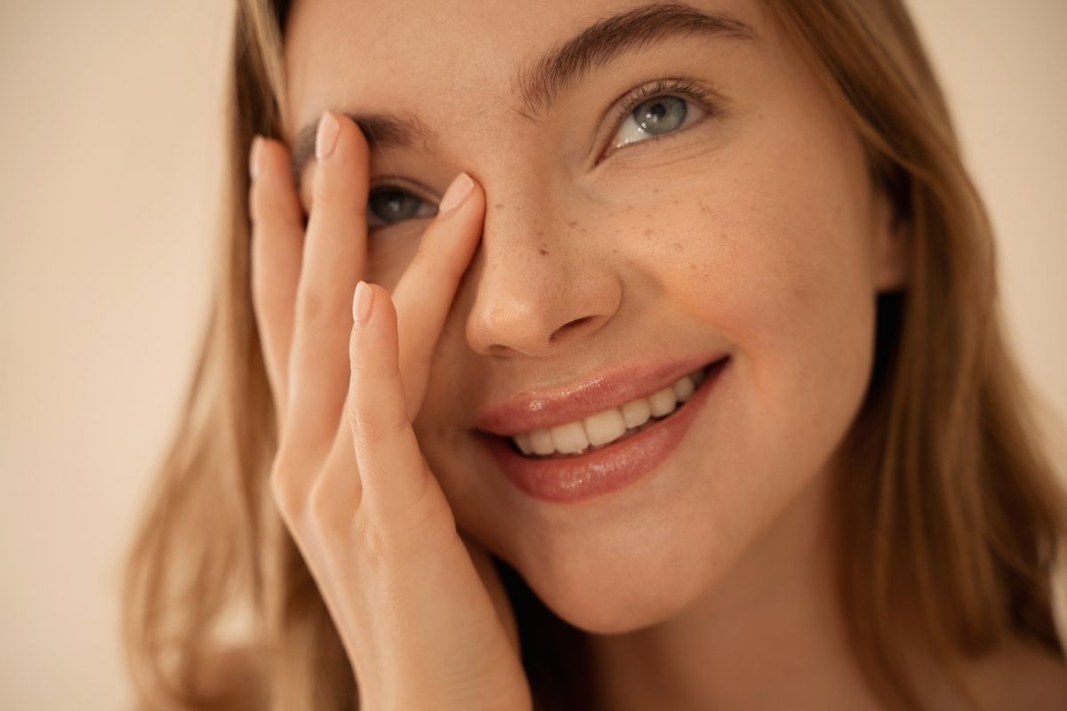 End-Of-Summer Skin Rescue: How To Repair Sun-Damaged Skin This Autumn 3 Close-Up Of Hydrated, Glowing Skin After A Skin Booster Treatment